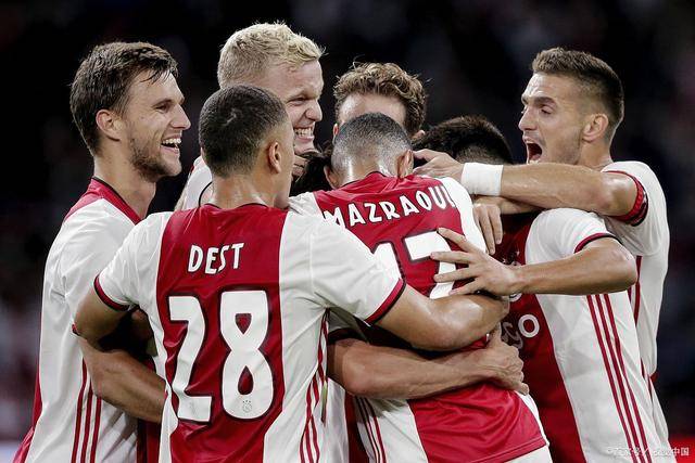 新华社：李梦当选亚洲年度最佳女子篮球运动员